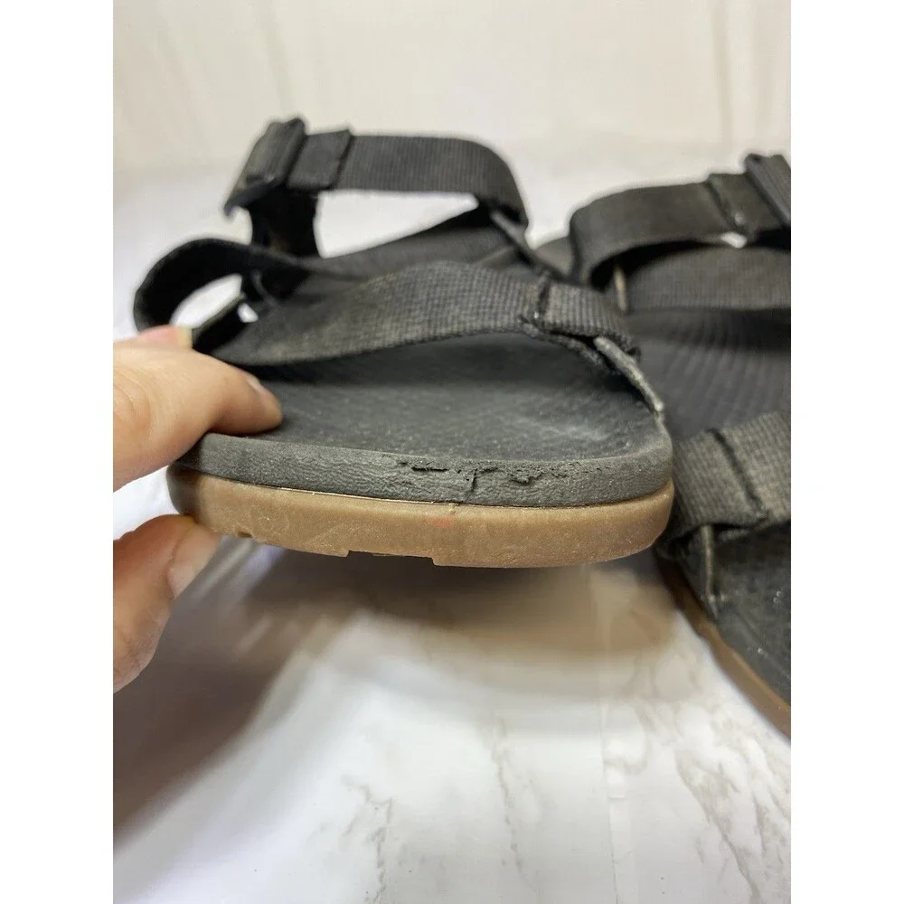 Chaco Lowdown Mens Size 7 Black Beach Walking Outdoor Strappy Slide Sandals